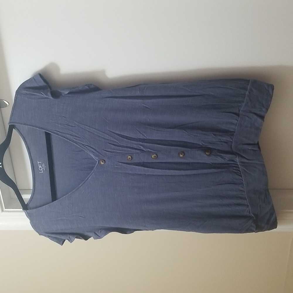 LOFT Women's Grayish Blue Top With VNeck, Flutter sleeve And Faux Button Detail